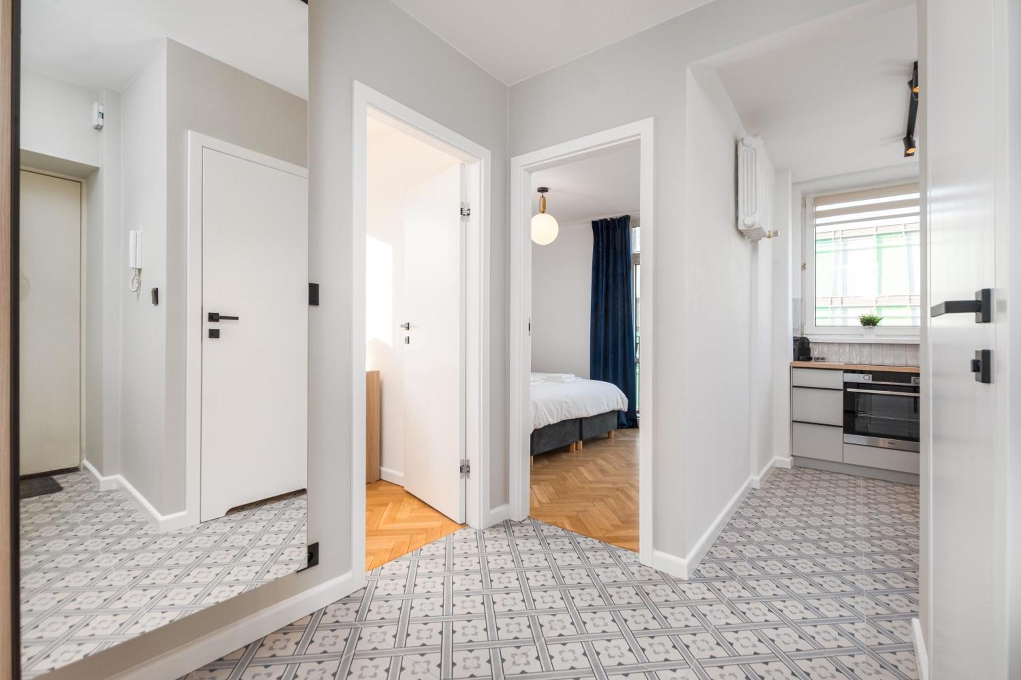 3 Bedroom Apartment Lipowa By Your Freedom Варшава Экстерьер фото